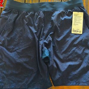 Lululemon 9” Men’s linerless T.H.E Short